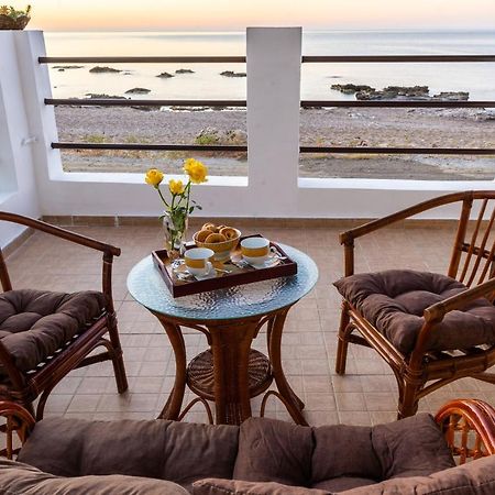 Tsampika'S Beachfront House In Stegna Архангелос Экстерьер фото